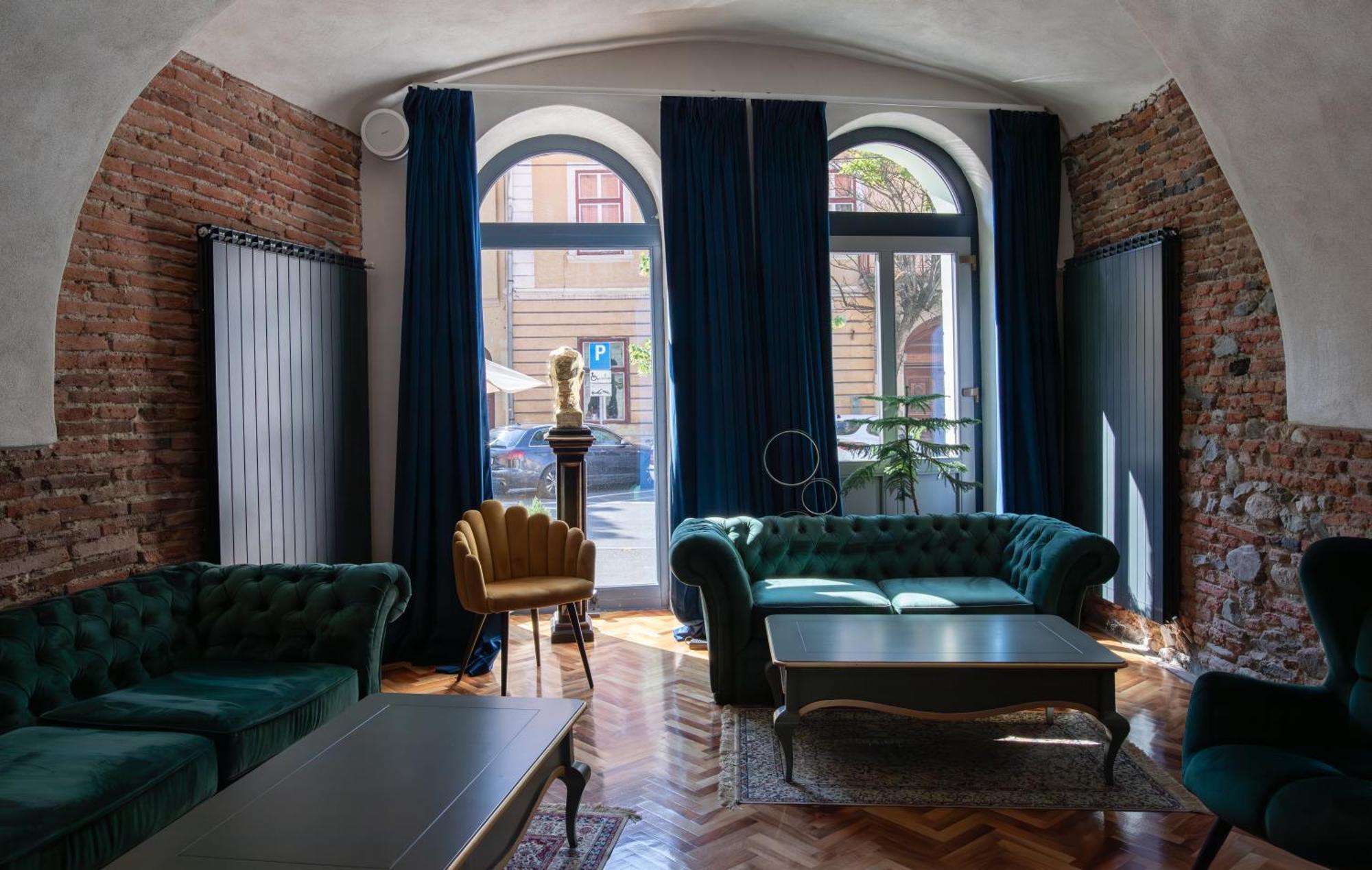 シビウ Magister Seven Bed & Breakfast エクステリア 写真